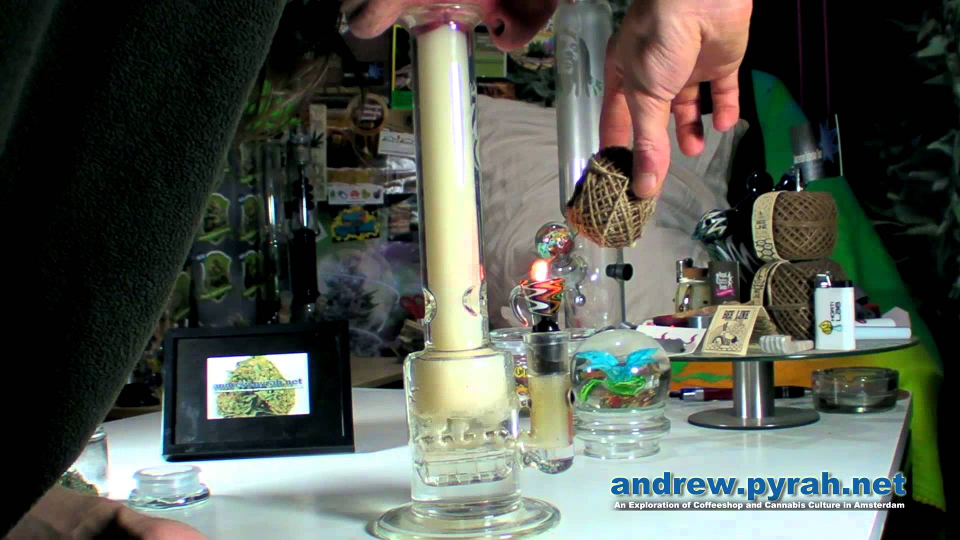 Smoking Cannabis Cup Winning Rollex OG Kush in the Weed Star Afterburner Bong